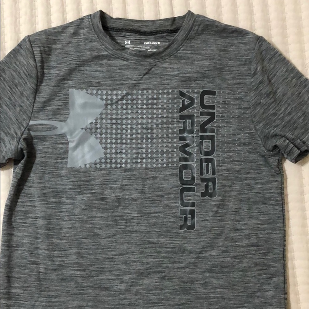 As good as new UA boys shirt